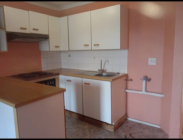 2 BEDROOM APARTMENT TO LET IN MONTCLAIR